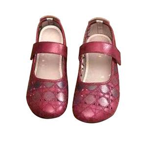  Shoe